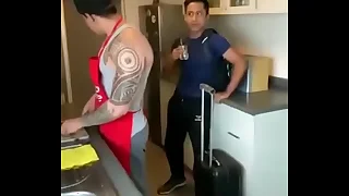 does anyone know the actors o video name&quest;&sol; alguien sabe el nombre del video o los actores&quest;